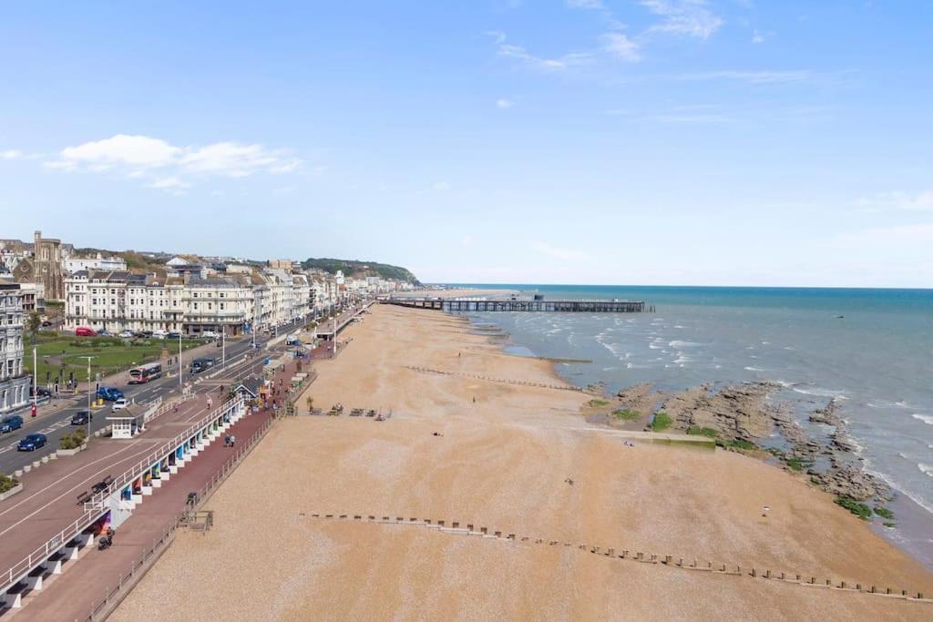 Luxurious Victorian, A Few Minutes From The Beach - Sleeps 2 Adults And Up To 3 Children Lägenhet St Leonards-on-Sea Exteriör bild